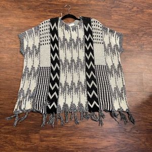 Elodie Poncho/Sweater
